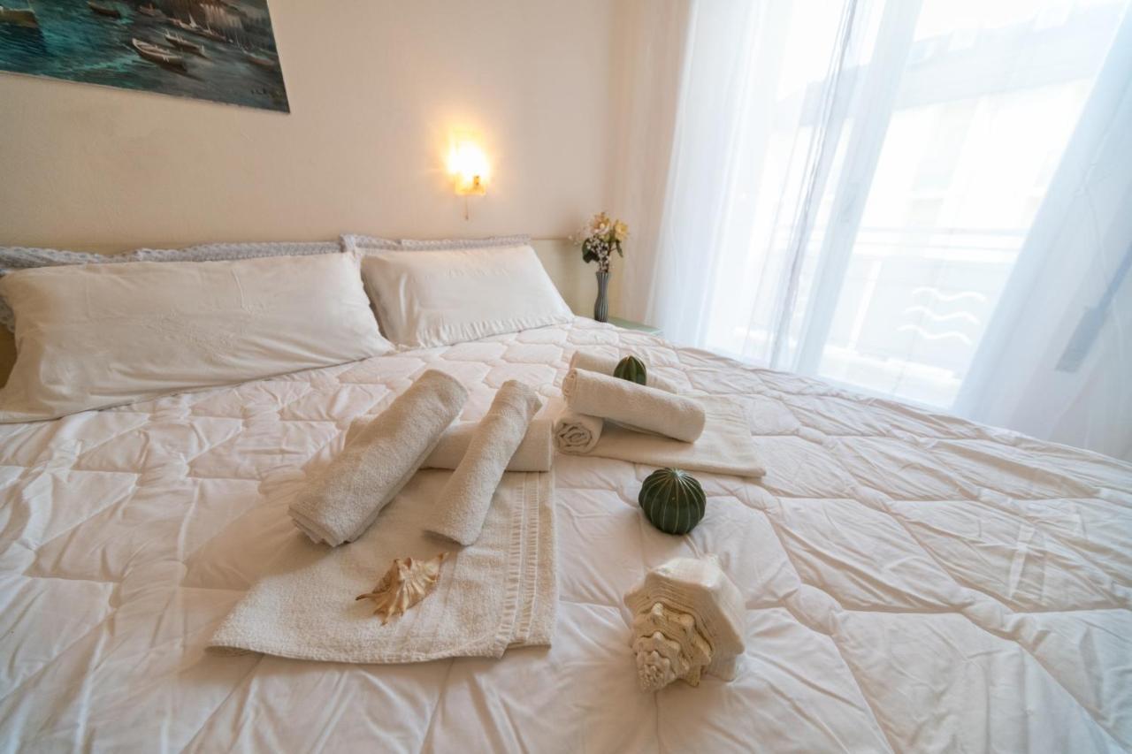 Hotel Cristina Hospitality Centrale (Adults Only) Riccione Exteriör bild