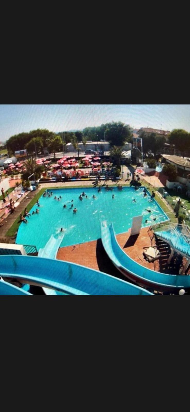 Hotel Cristina Hospitality Centrale (Adults Only) Riccione Exteriör bild