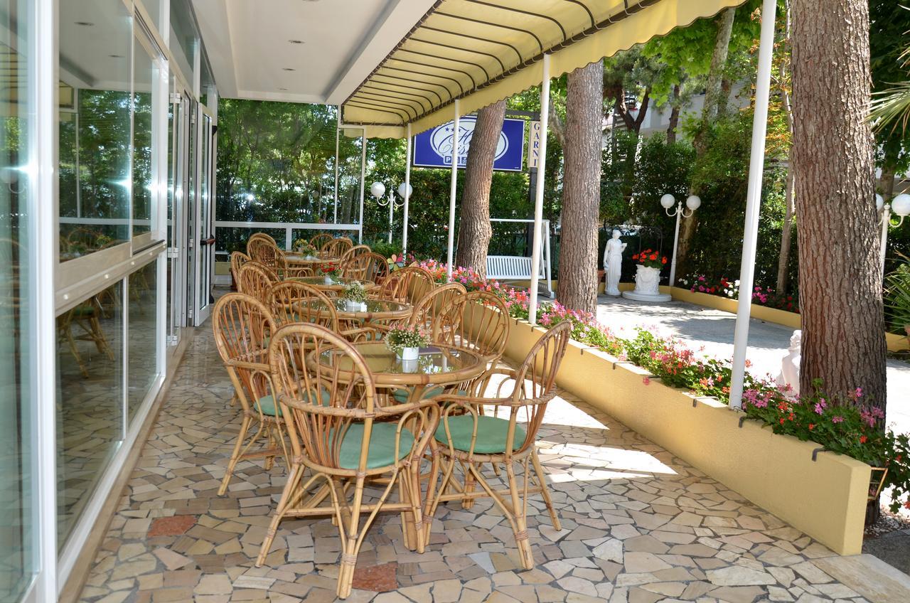 Hotel Cristina Hospitality Centrale (Adults Only) Riccione Exteriör bild