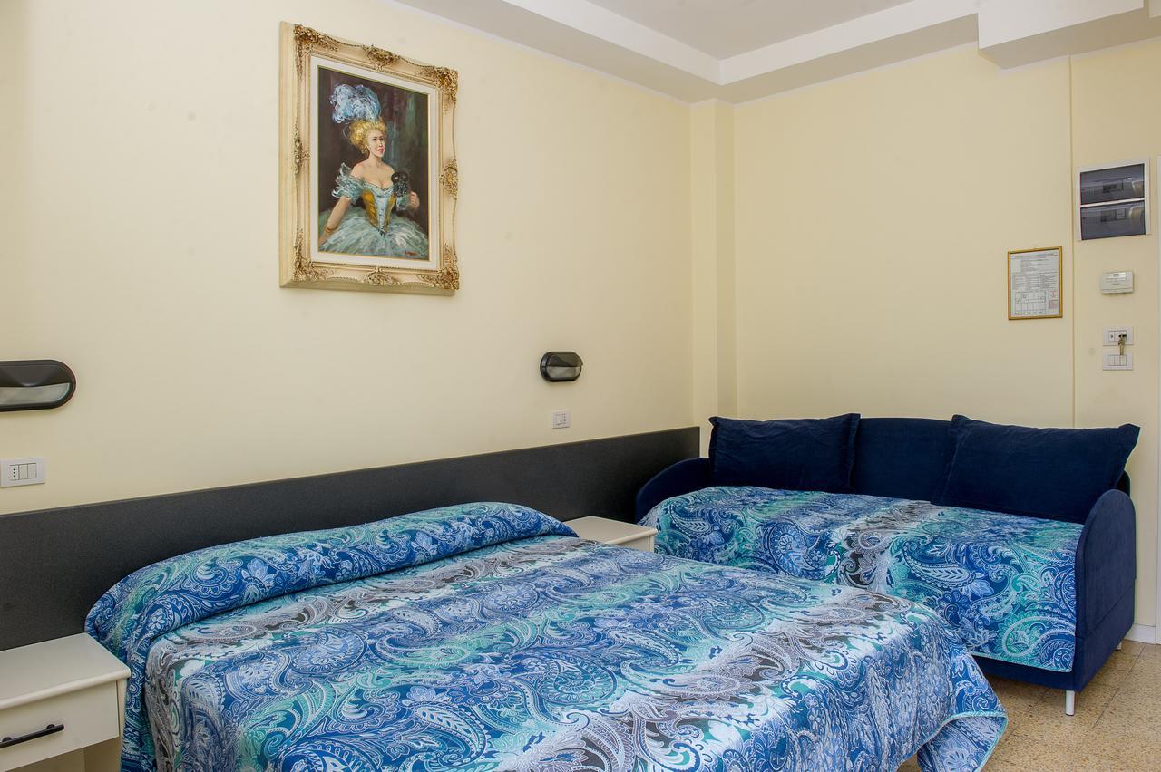Hotel Cristina Hospitality Centrale (Adults Only) Riccione Exteriör bild